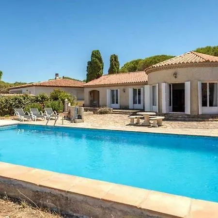 Villa Calvi Sleeps 8 Pool Wifi *