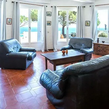 Villa Calvi Sleeps 8 Pool Wifi Calvi (Corsica)