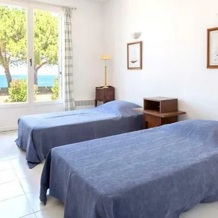 Calvi Sleeps 8 Pool Wifi